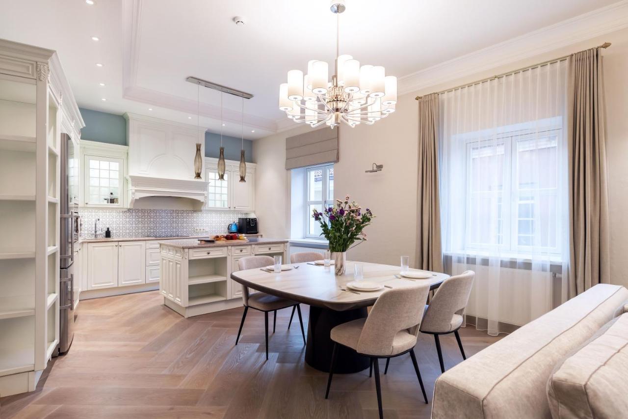 Luxury 2Bdr Heart Of Old Town Apartment วิลนีอุส ภายนอก รูปภาพ