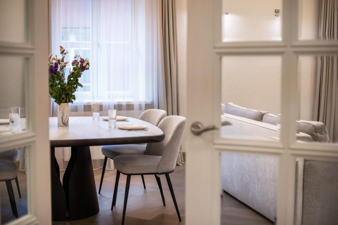 Luxury 2Bdr Heart Of Old Town Apartment วิลนีอุส ภายนอก รูปภาพ